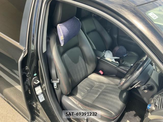 Lexus CT 2013-11 8379082-10