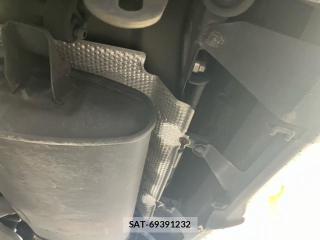 Lexus CT 2013-11 8379082-6