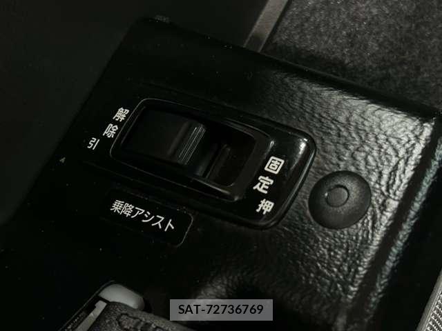 Nissan CUBE 2016-04 8380058-6