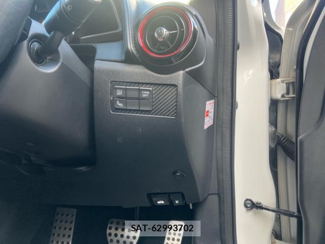 Mazda CX-3 2016-02 8378595-11