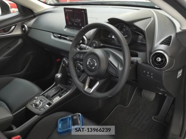 Mazda CX-3 2023-06 8378828-2