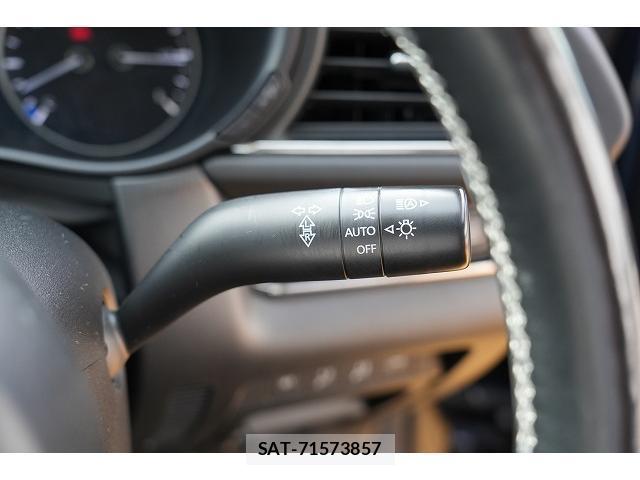 Mazda CX-30 2019-11 8379919-18