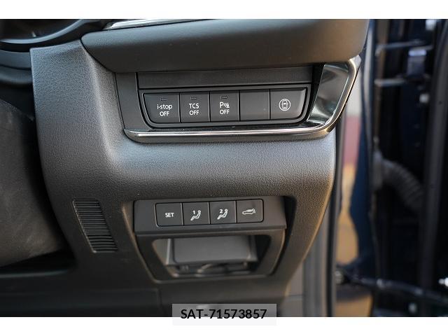 Mazda CX-30 2019-11 8379919-3