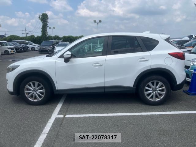 Mazda CX-5 2015-09 8378927-9