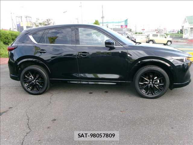 Mazda CX-5 2025-04 8379793-16