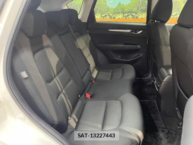 Mazda CX-5 2018-02 8379963-8