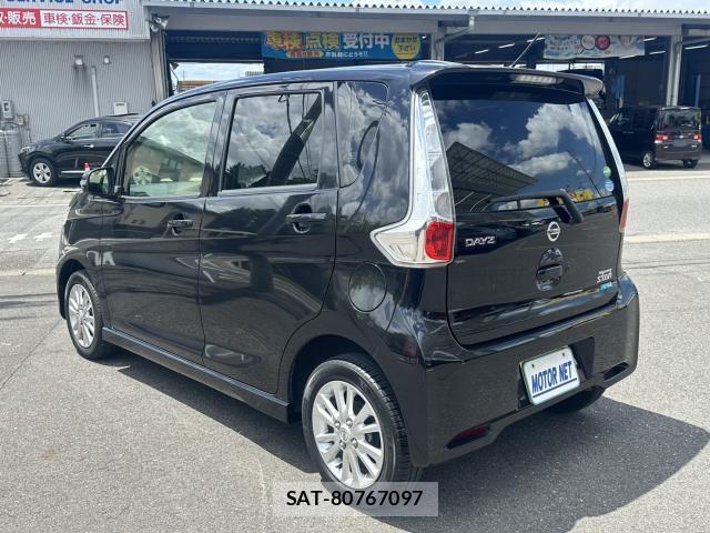 Nissan DAYZ 2014-09 8378584-10