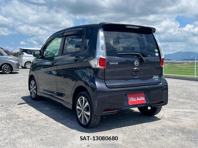 Nissan DAYZ 2015-07 8378645-17