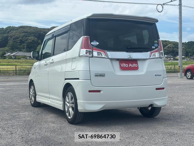 Mitsubishi DELICA 2017-05 8378650-19