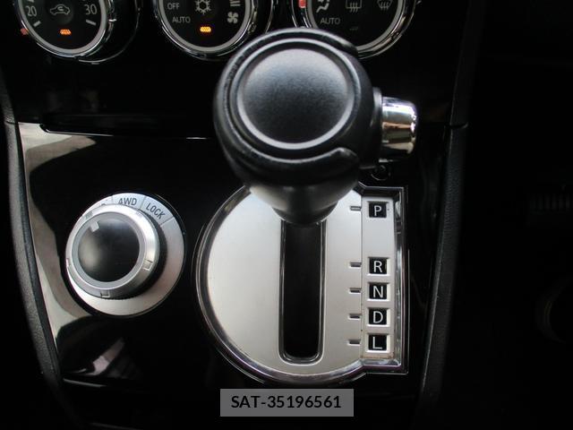 Mitsubishi DELICA 2017-02 8380128-13