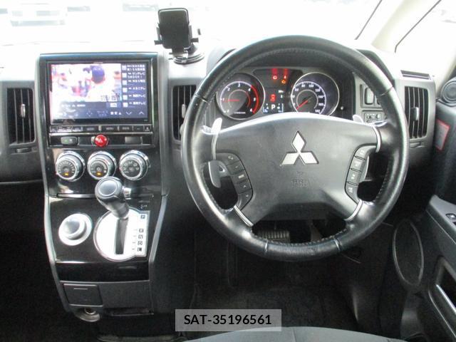 Mitsubishi DELICA 2017-02 8380128-19