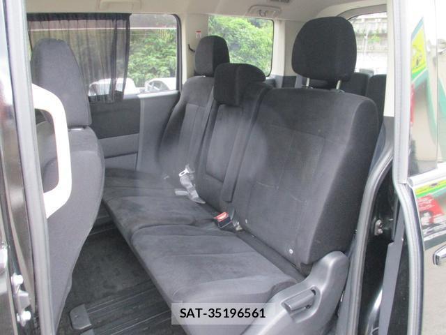 Mitsubishi DELICA 2017-02 8380128-8