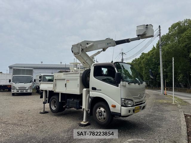 Hino DUTRO 2018-03 8379375-0