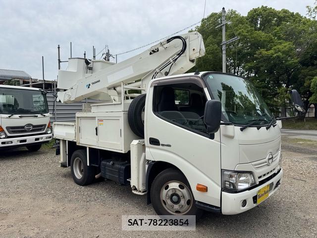 Hino DUTRO 2018-03 8379375-1