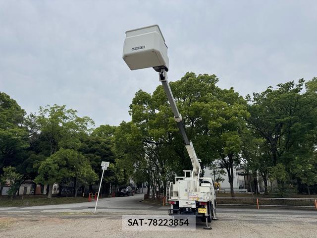 Hino DUTRO 2018-03 8379375-5