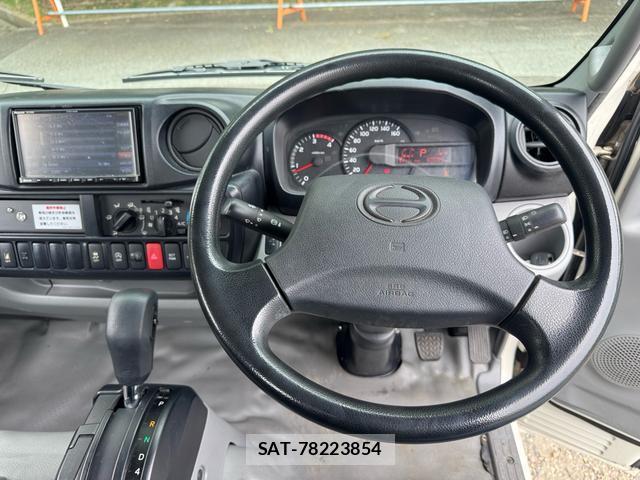 Hino DUTRO 2018-03 8379375-6