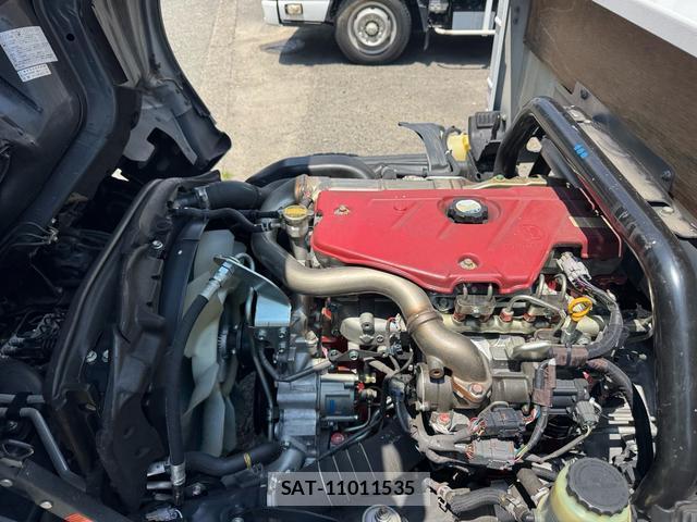 Hino DUTRO 2014-02 8379378-8