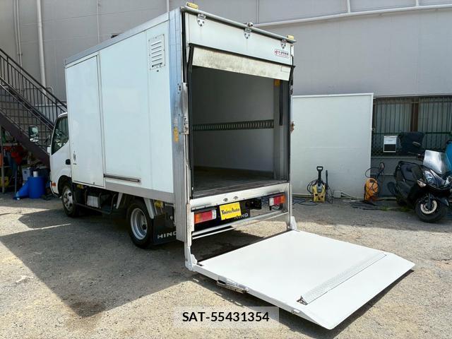Hino DUTRO 2011-09 8379381-0