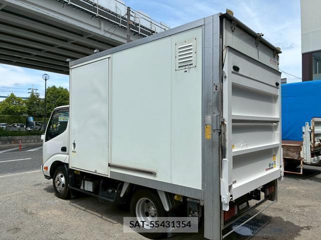 Hino DUTRO 2011-09 8379381-1