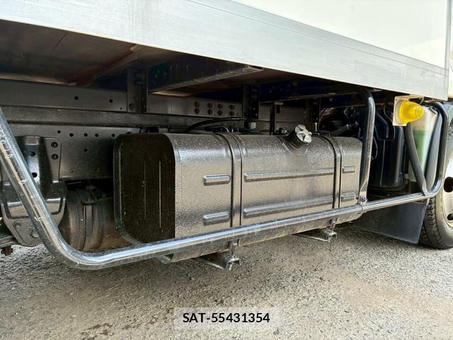 Hino DUTRO 2011-09 8379381-7