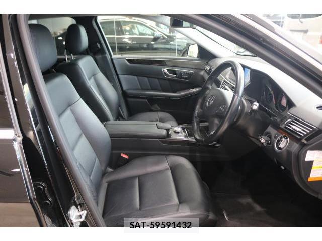 Mercedes Benz E-CLASS 2011-03 8379945-5
