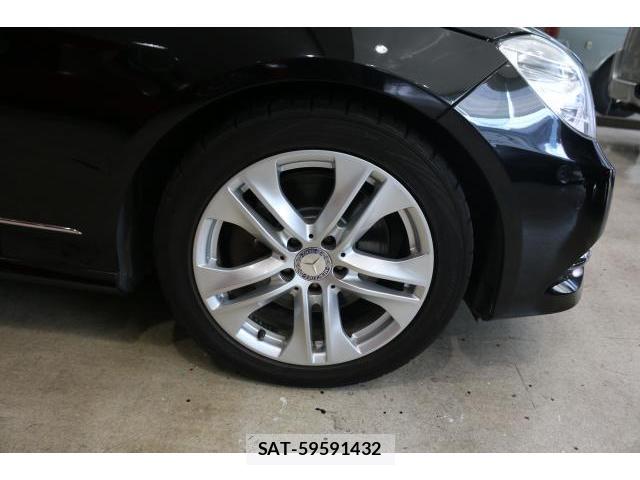 Mercedes Benz E-CLASS 2011-03 8379945-8