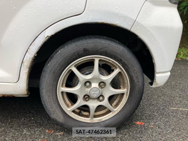 Mitsubishi EK WAGON 2002-03 8378930-12