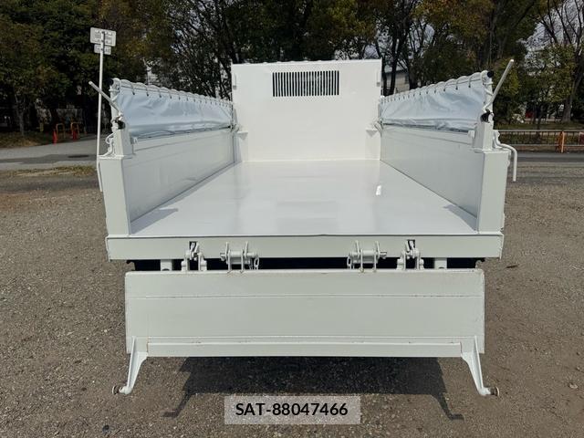 Isuzu ELF TRUCK 2014-09 8379365-3