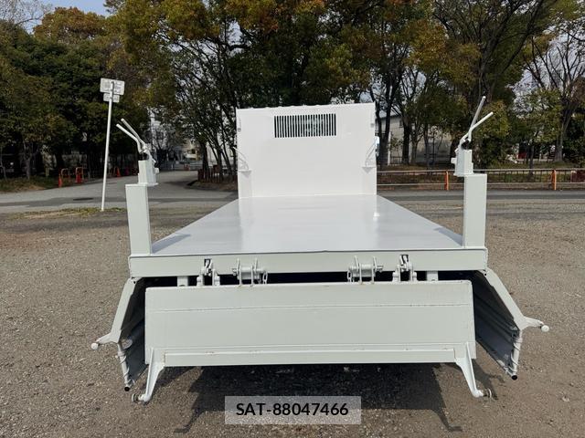 Isuzu ELF TRUCK 2014-09 8379365-4