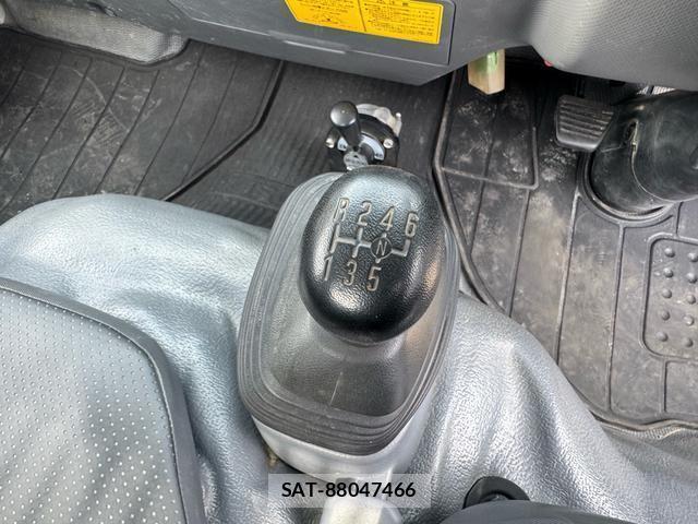 Isuzu ELF TRUCK 2014-09 8379365-7