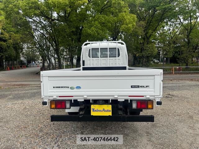 Isuzu ELF TRUCK 2019-02 8379366-2