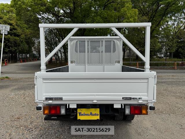 Isuzu ELF TRUCK 2018-12 8379368-2