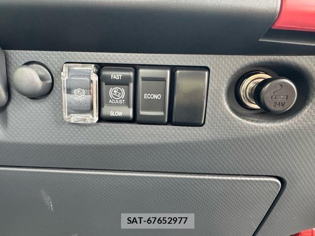 Isuzu ELF TRUCK 2021-07 8379369-4