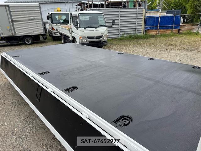 Isuzu ELF TRUCK 2021-07 8379369-7