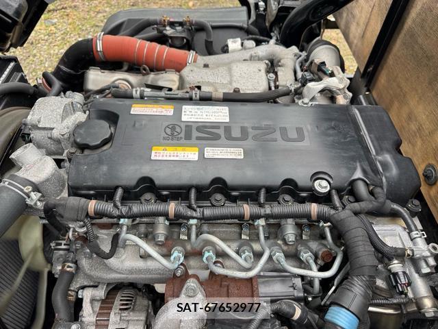 Isuzu ELF TRUCK 2021-07 8379369-8