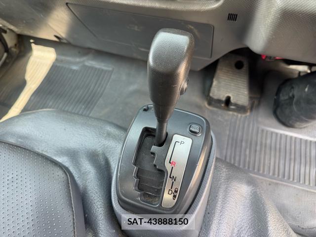 Isuzu ELF TRUCK 2013-12 8379379-6