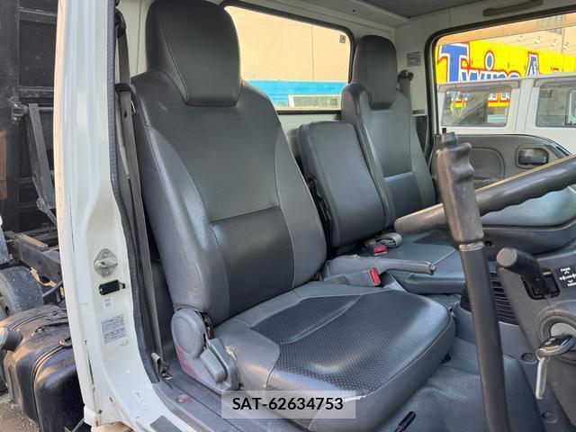 Isuzu ELF TRUCK 2012-08 8379384-7
