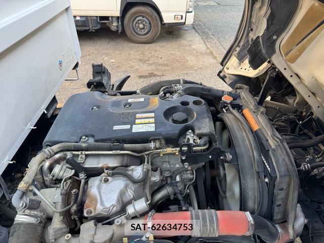 Isuzu ELF TRUCK 2012-08 8379384-8