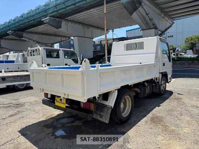 Isuzu ELF TRUCK 2013-11 8379385-4