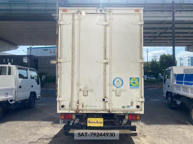 Isuzu ELF TRUCK 2017-04 8379390-2
