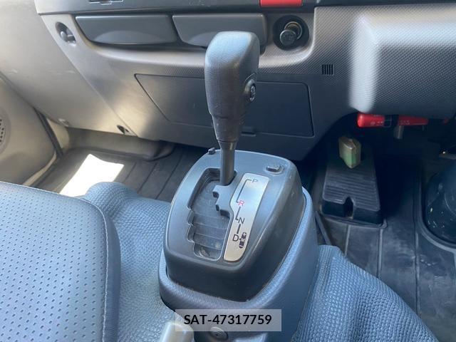 Isuzu ELF TRUCK 2013-10 8379391-3