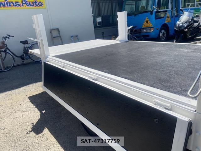 Isuzu ELF TRUCK 2013-10 8379391-7