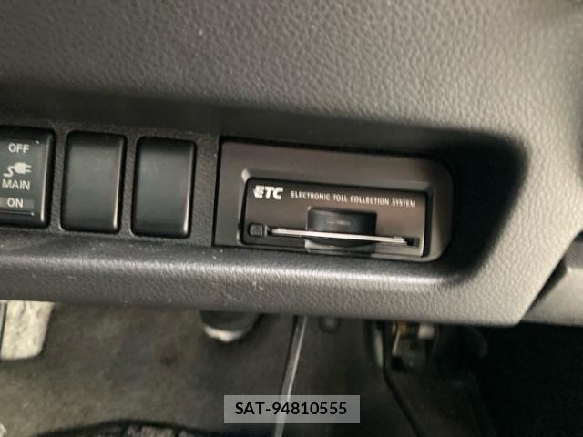 Nissan ELGRAND 2008-06 8378558-16