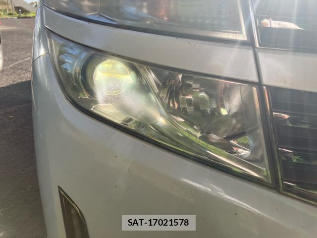 Nissan ELGRAND 2013-02 8379079-13