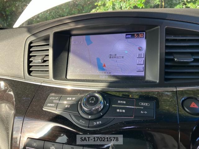 Nissan ELGRAND 2013-02 8379079-19