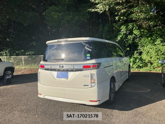 Nissan ELGRAND 2013-02 8379079-5