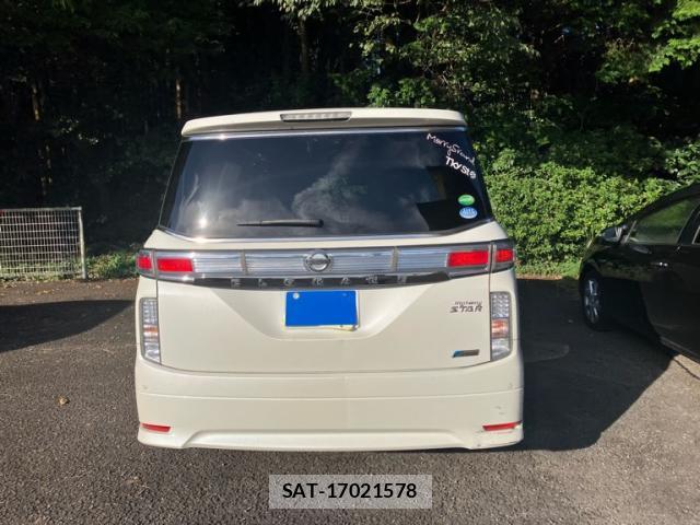 Nissan ELGRAND 2013-02 8379079-6
