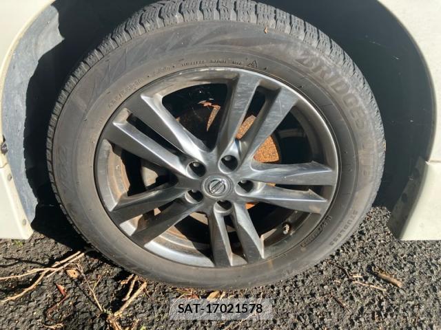 Nissan ELGRAND 2013-02 8379079-9
