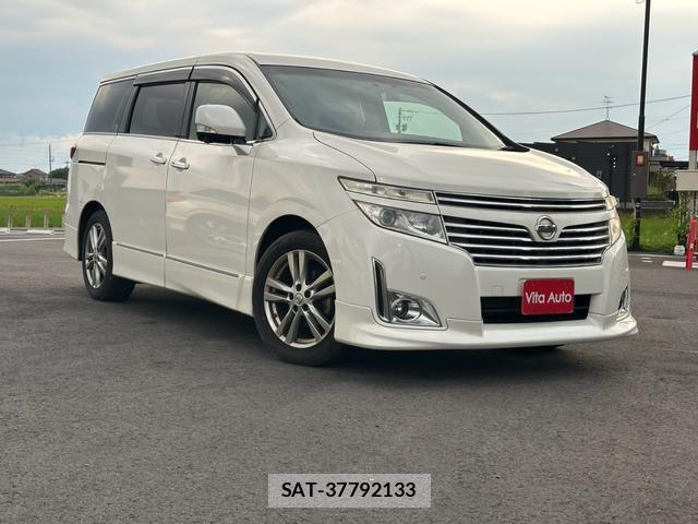 Nissan ELGRAND 2013-08 8379893-1