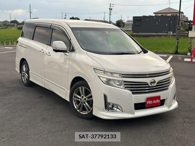 Nissan ELGRAND 2013-08 8379893-17